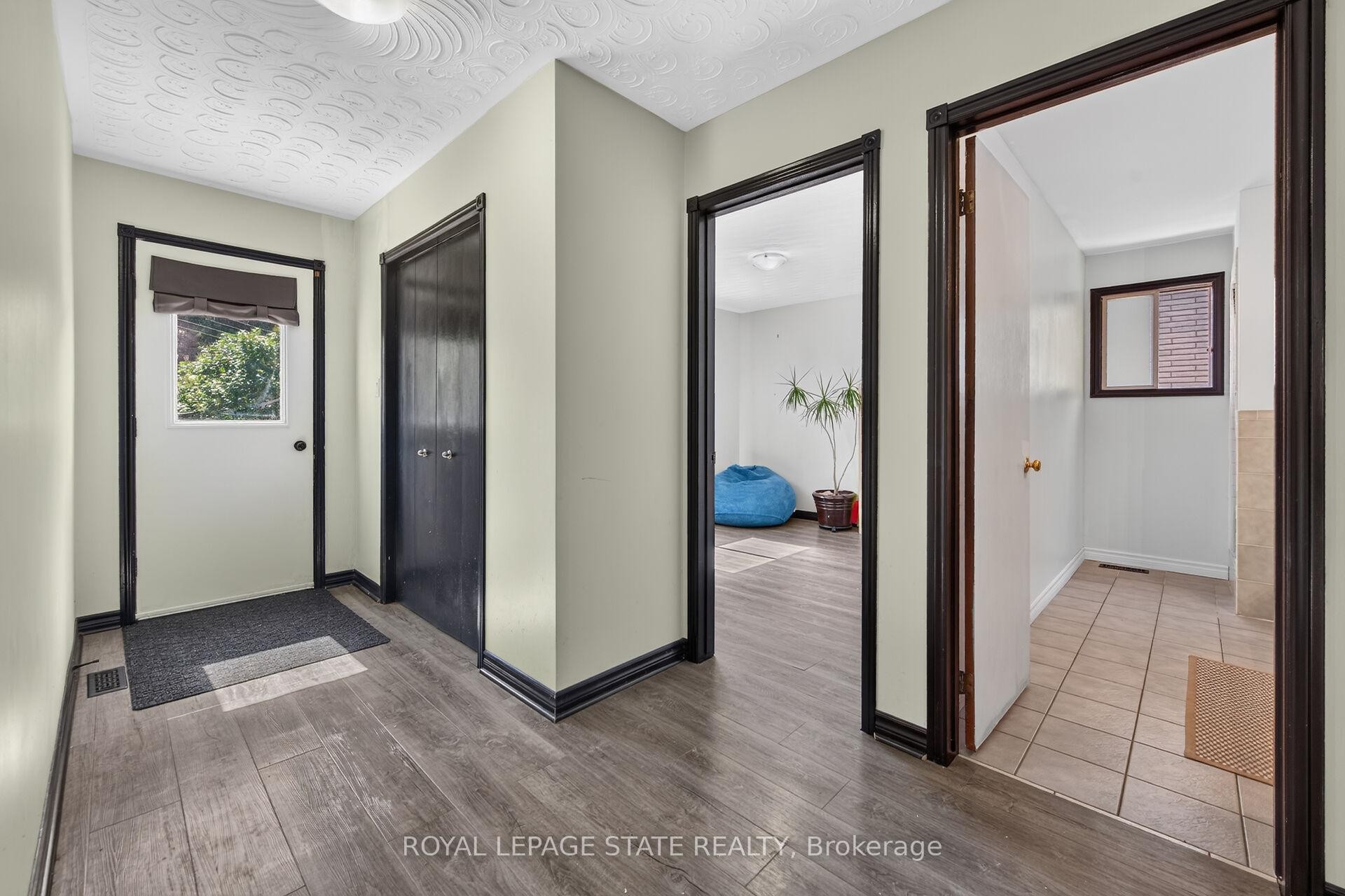 15 Ellen Avenue, Hamilton, ON