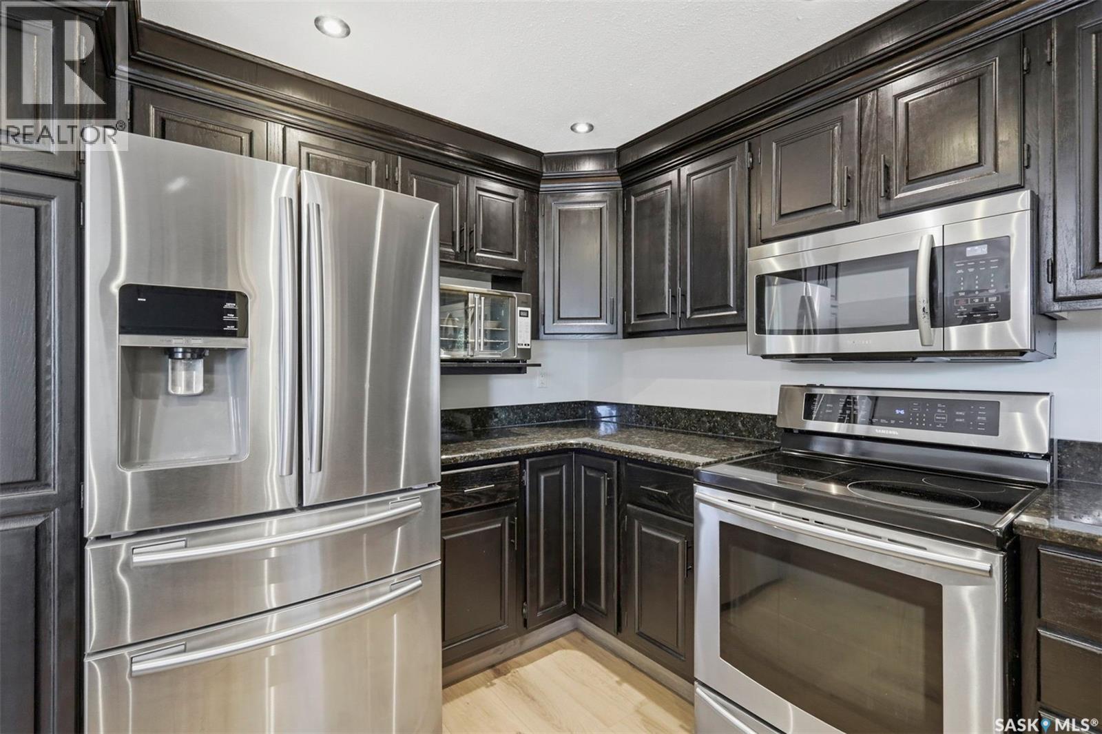 235 Bronson Way, Saskatoon, SK