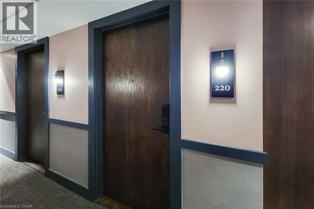 2782 Barton Street E Unit# 220, Hamilton, ON
