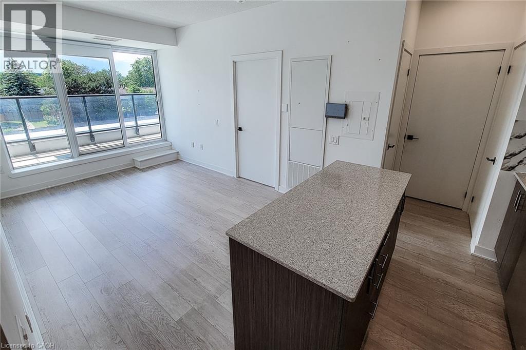 2782 Barton Street E Unit# 220, Hamilton, ON