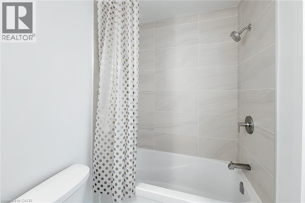 2782 Barton Street E Unit# 220, Hamilton, ON