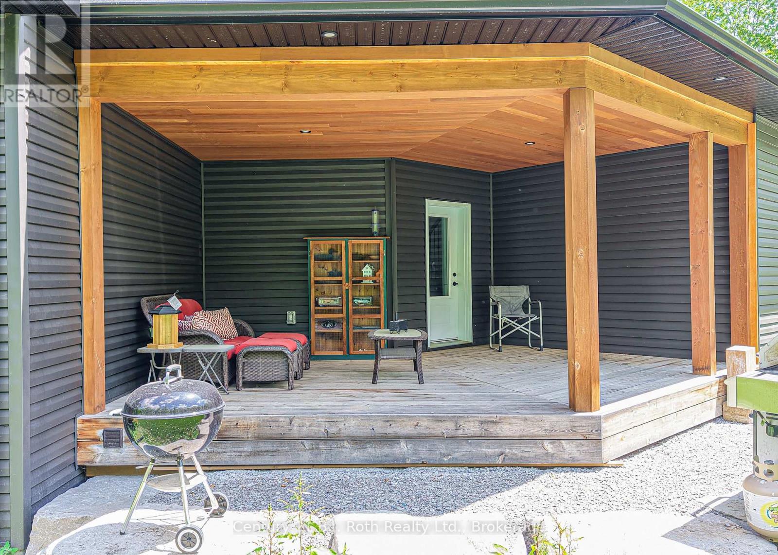 3082 Fairgrounds Road, Severn, ON