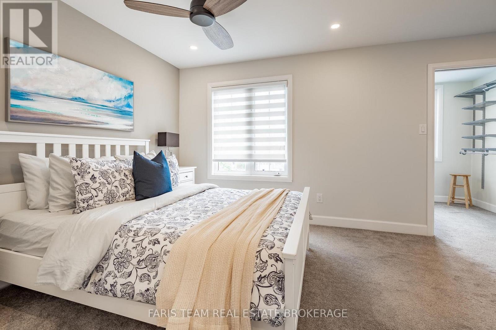 44 Hawthorne Crescent, Barrie, ON