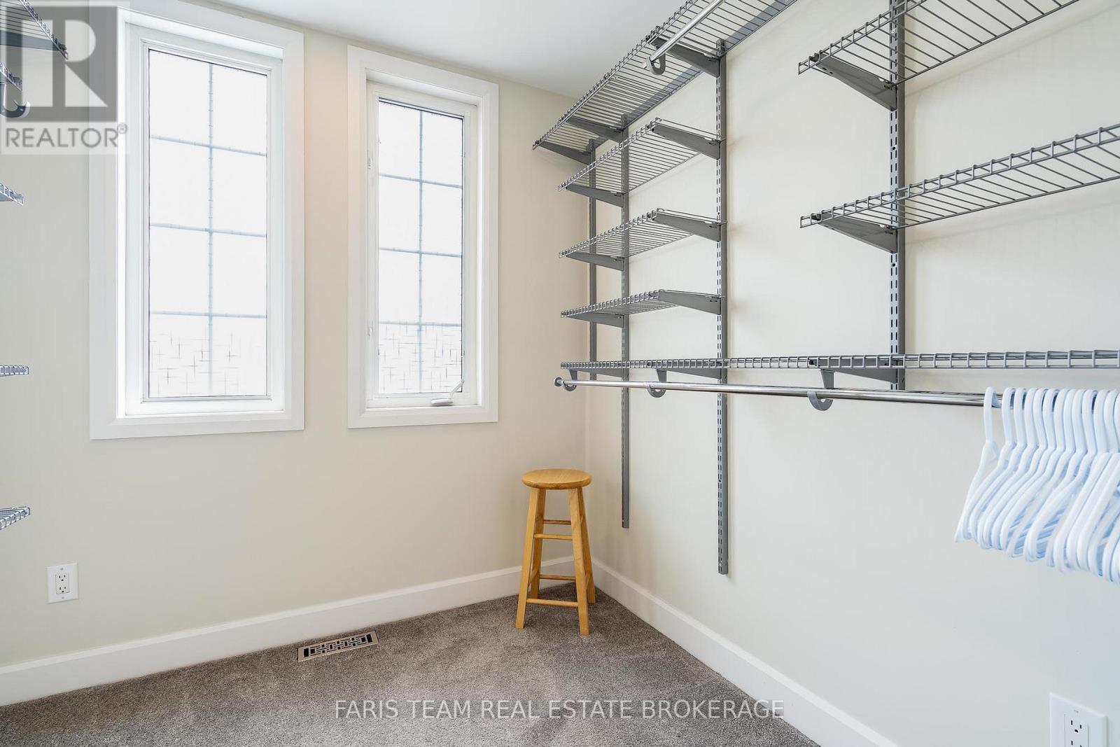 44 Hawthorne Crescent, Barrie, ON