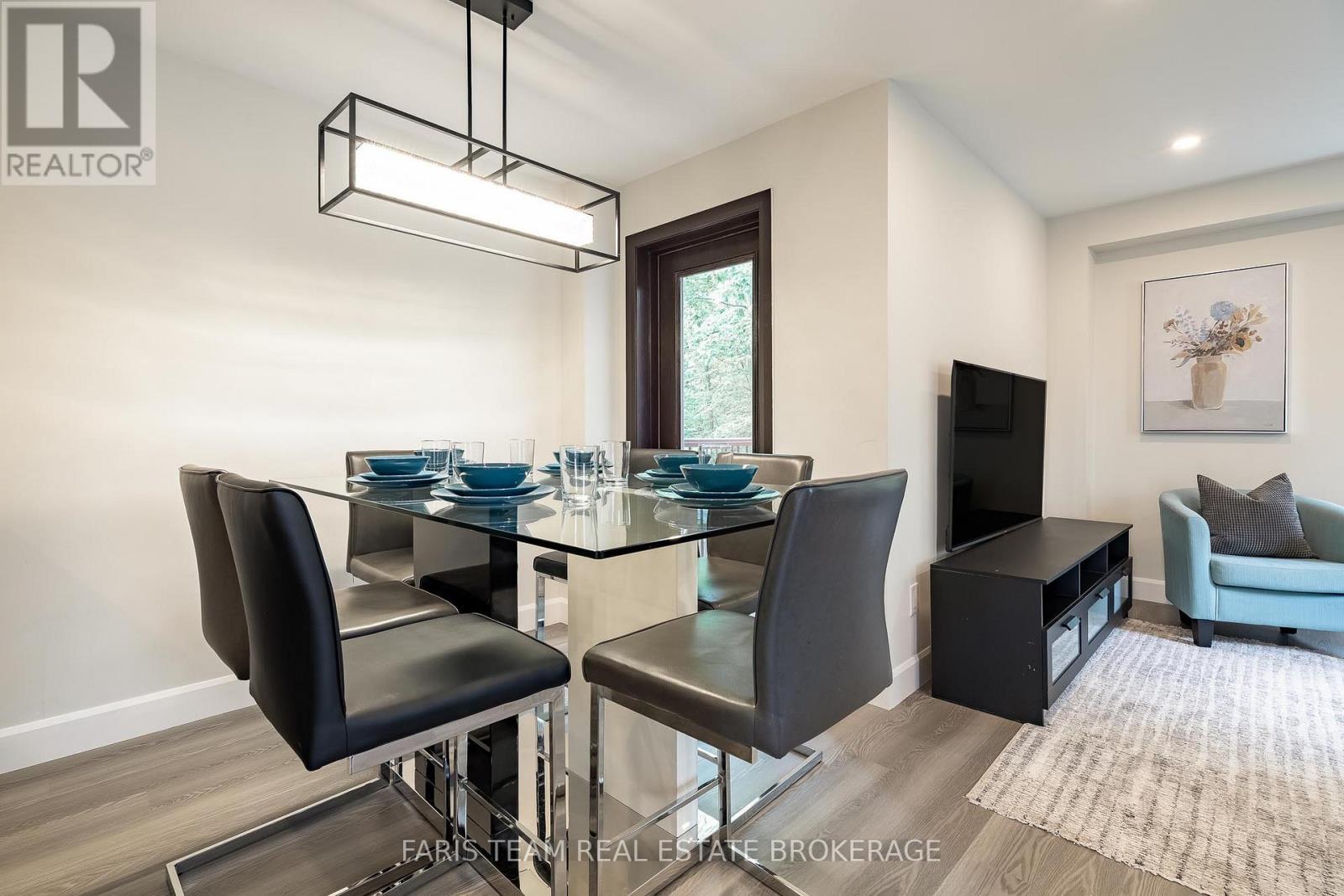 44 Hawthorne Crescent, Barrie, ON