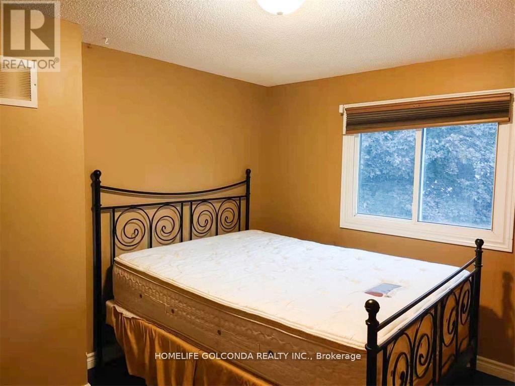 48 Hadden Crescent, Barrie, ON