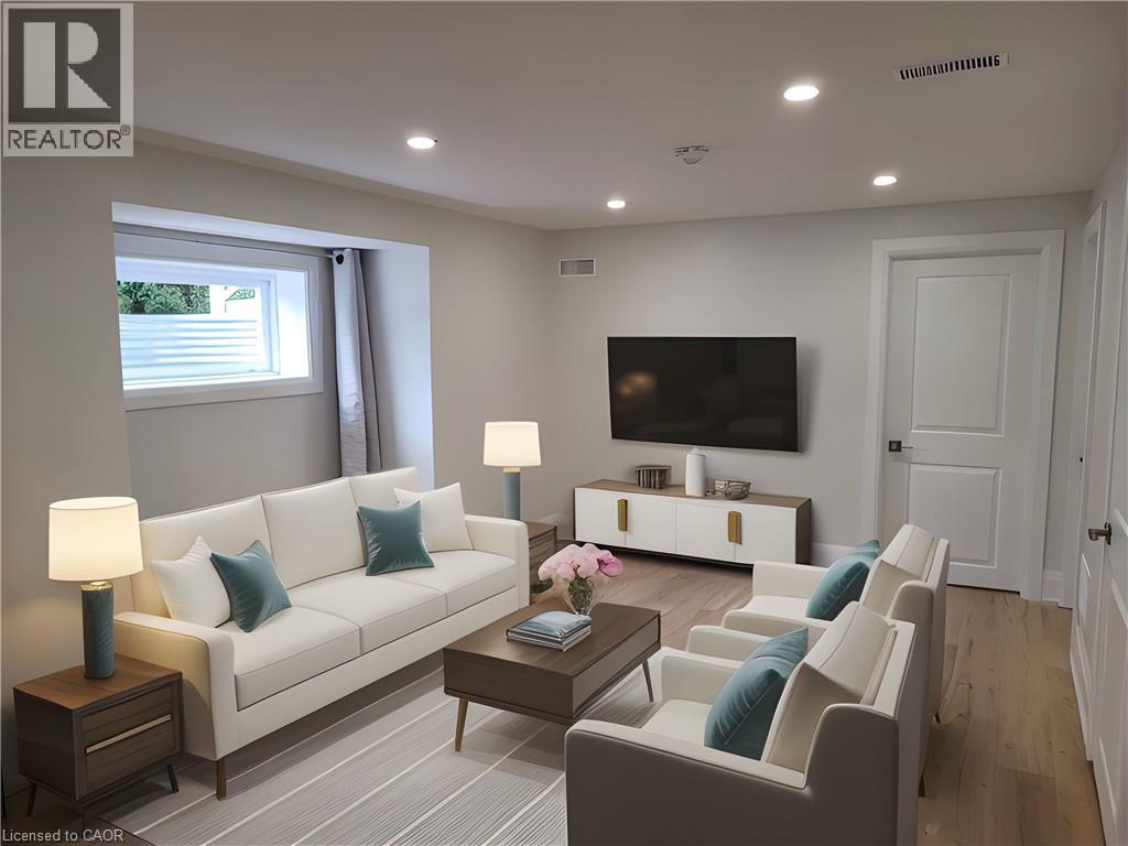 38 Rendell Boulevard, Hamilton, ON