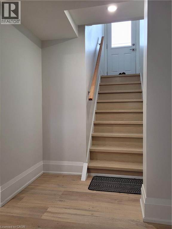 38 Rendell Boulevard, Hamilton, ON