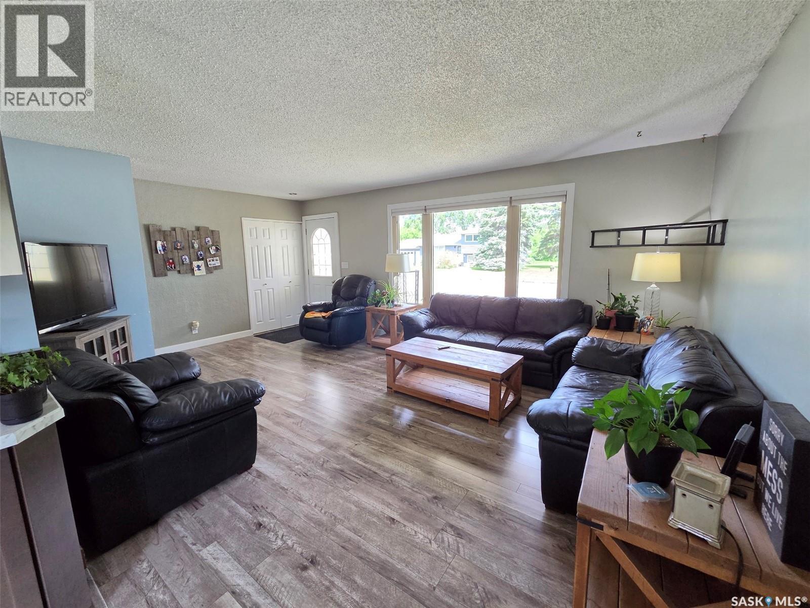 18 Mountain Drive, Carlyle, SK