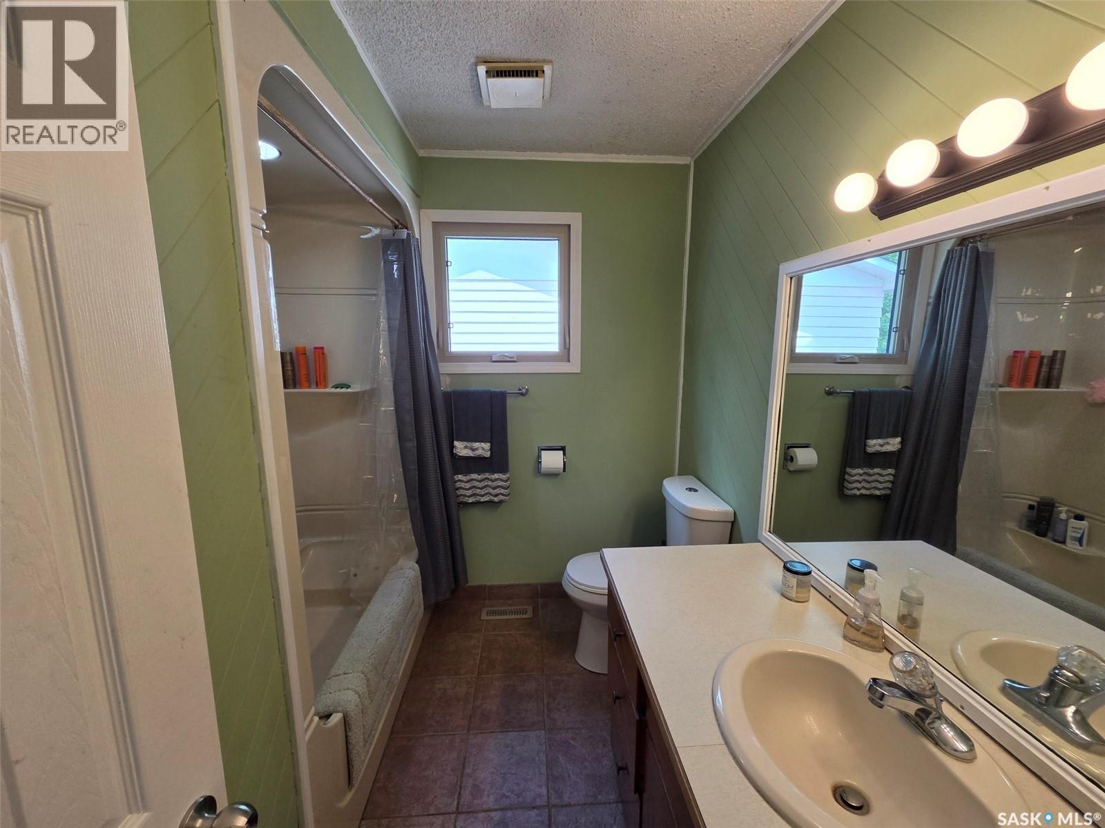 18 Mountain Drive, Carlyle, SK