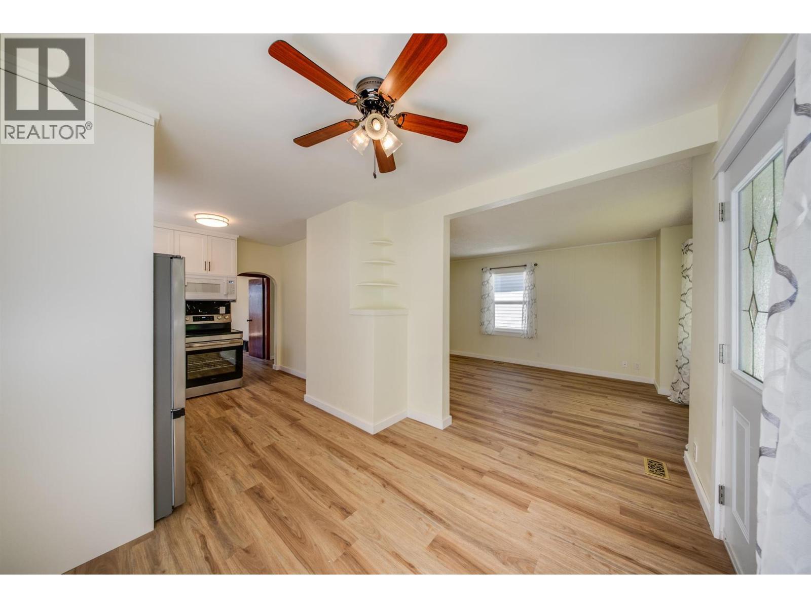 1110 Second Avenue, Trail, BC