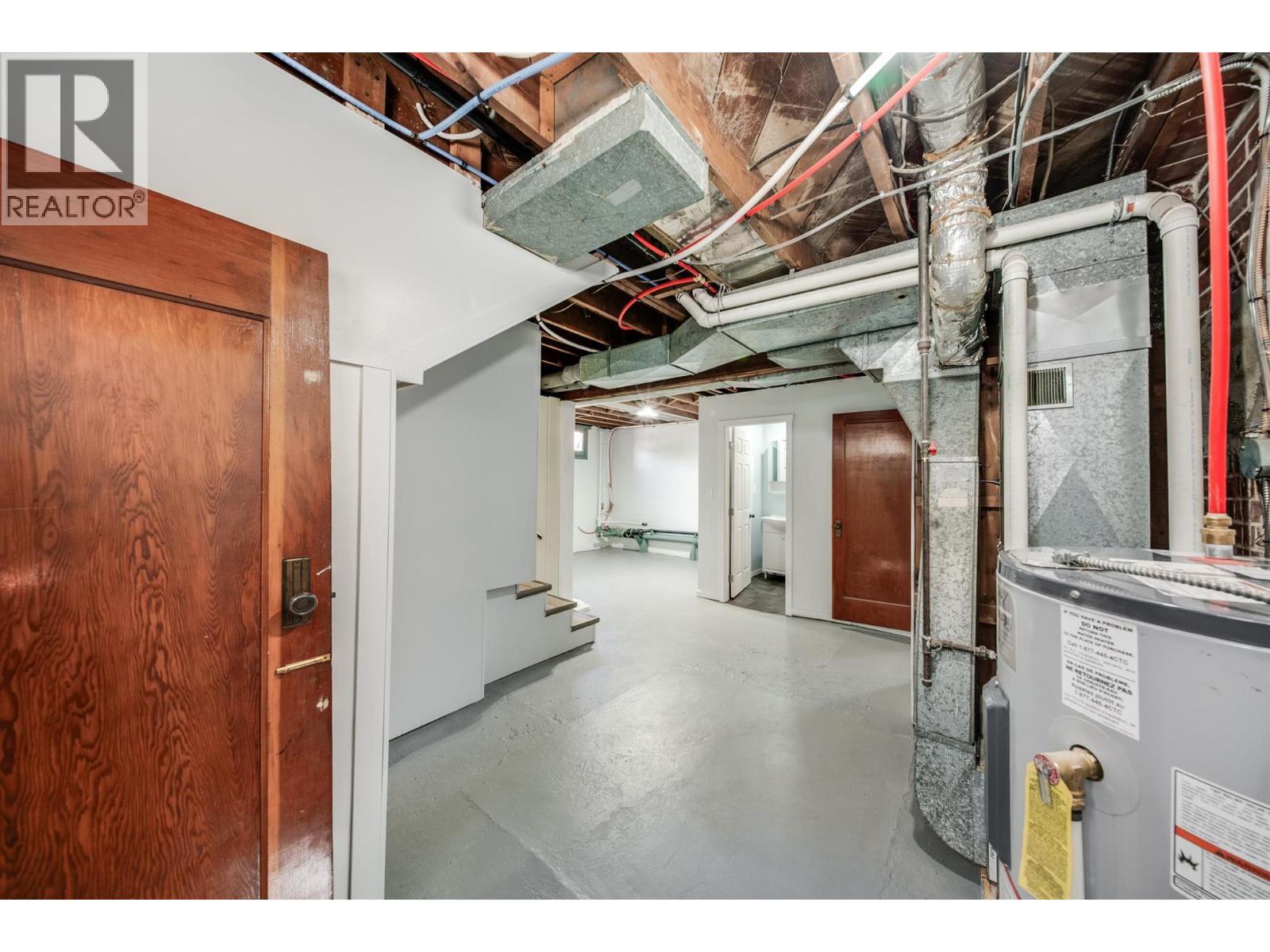 1110 Second Avenue, Trail, BC