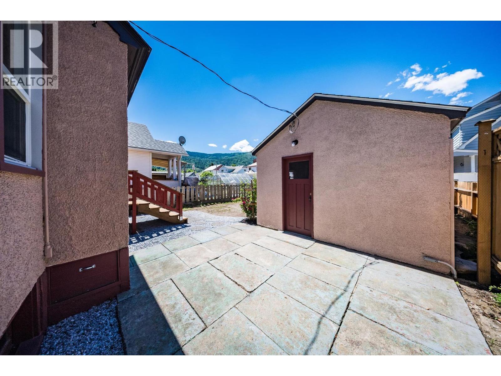 1110 Second Avenue, Trail, BC