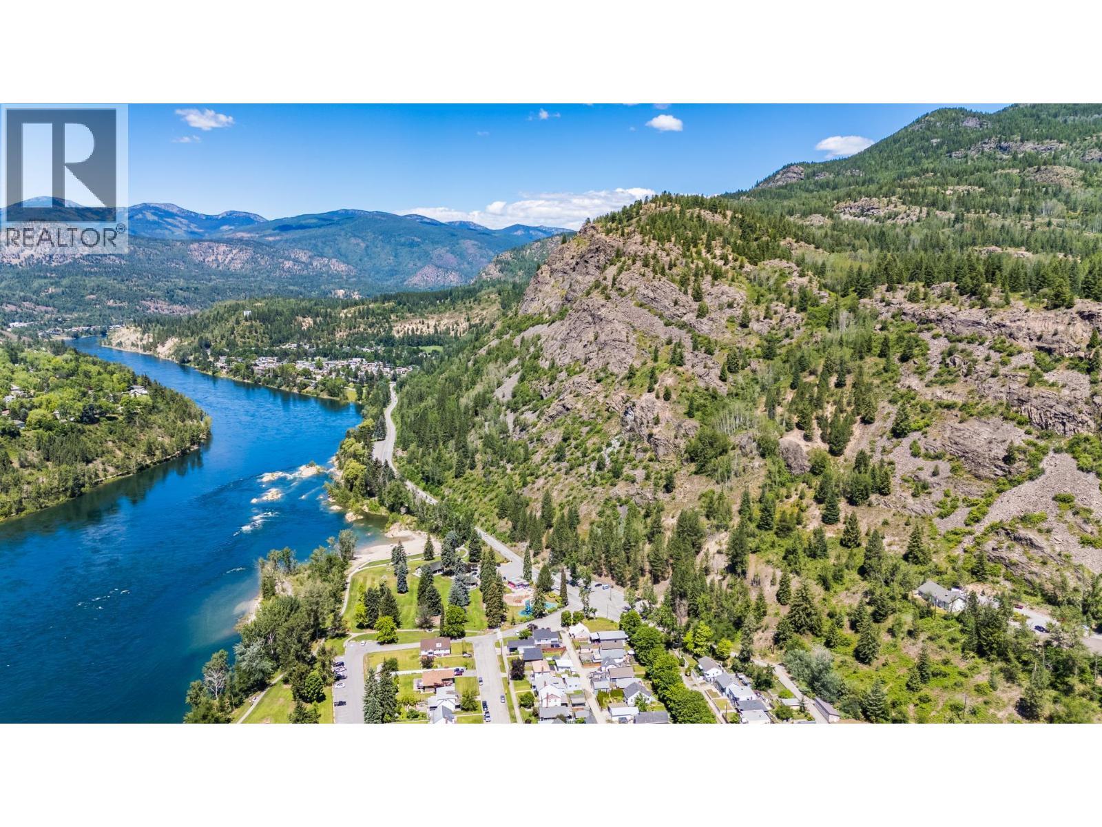 1110 Second Avenue, Trail, BC