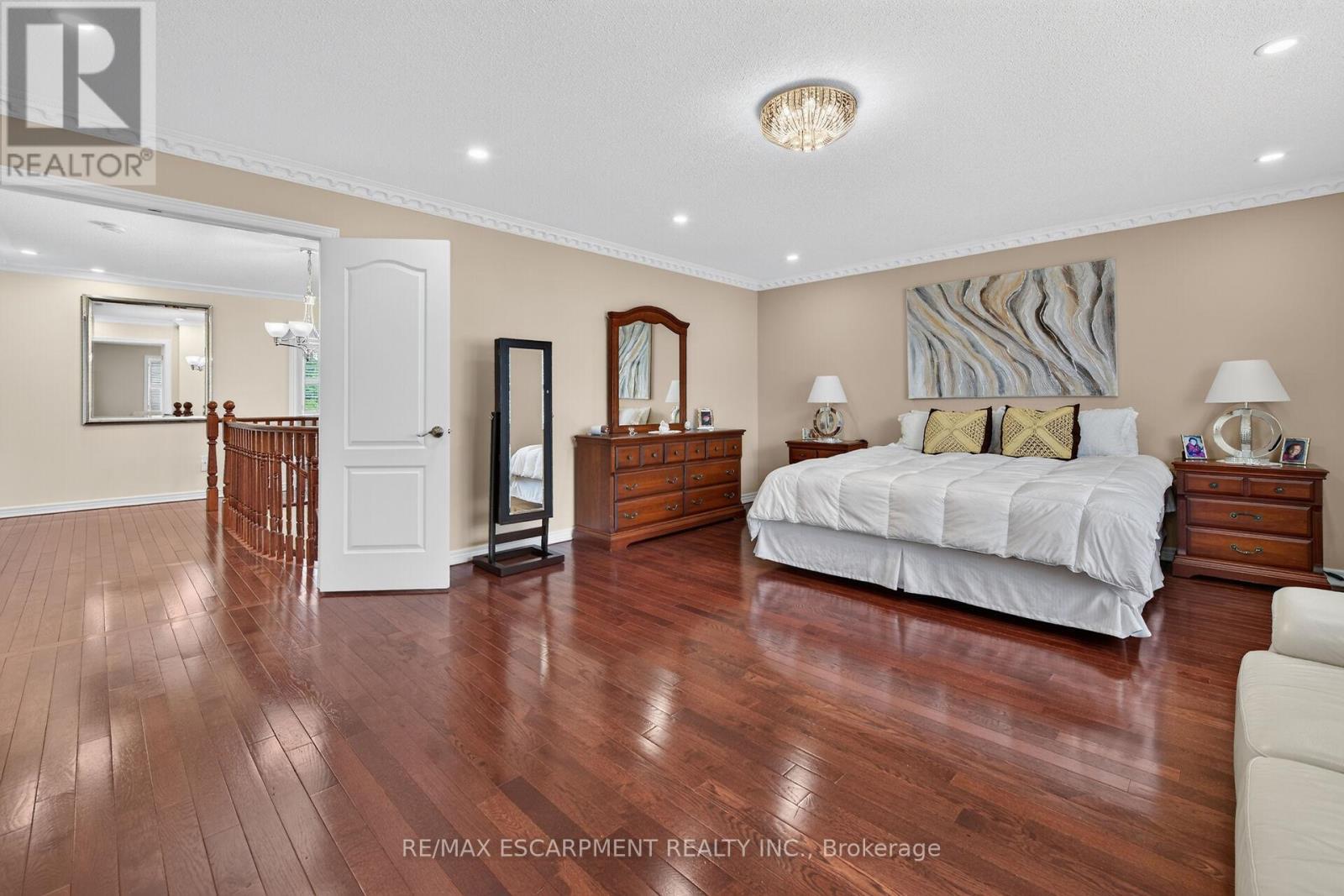 81 Morning Mist Drive, Hamilton, ON