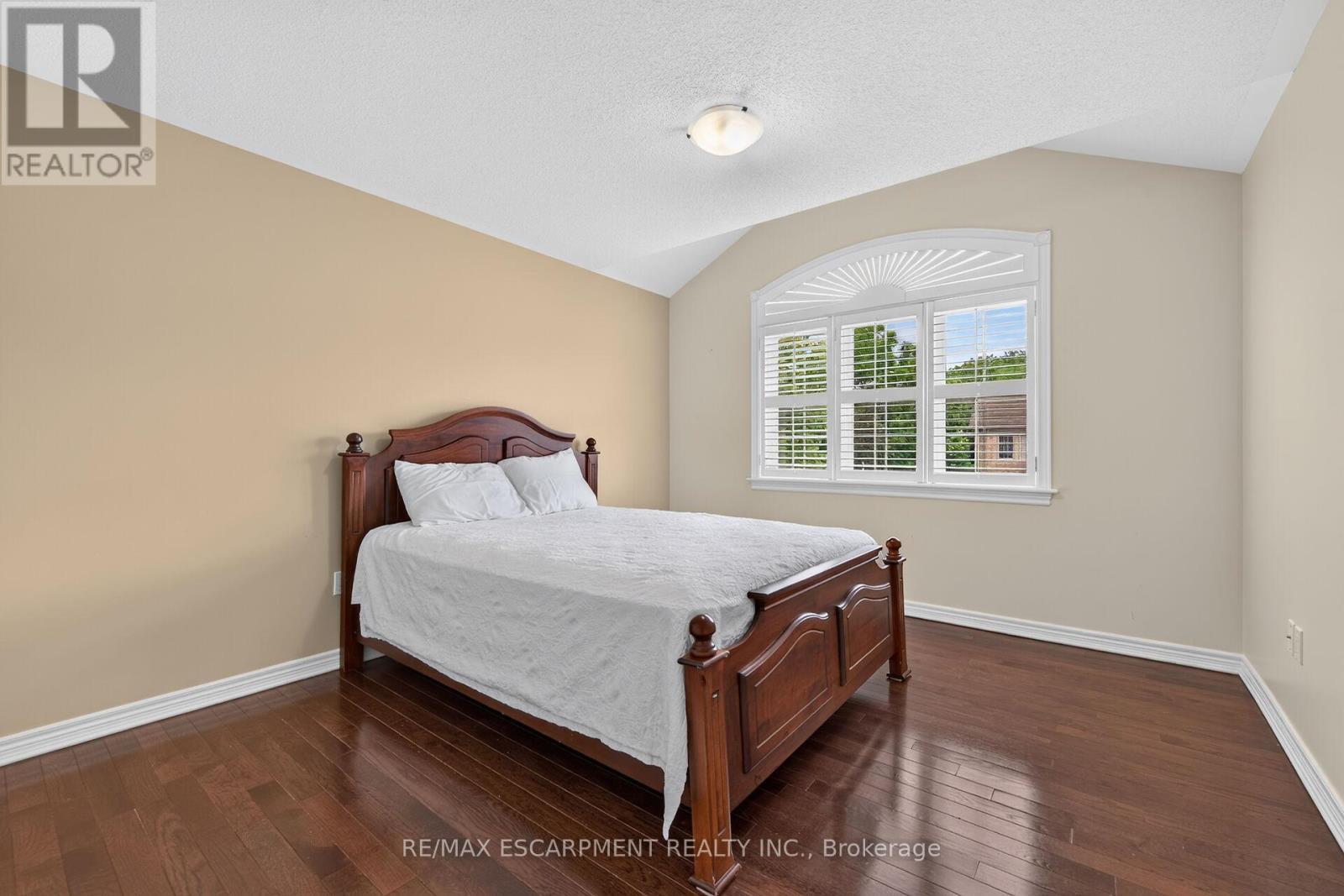 81 Morning Mist Drive, Hamilton, ON