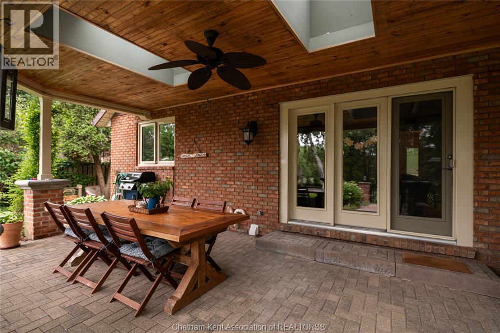 11 Algonquian Drive, Chatham, ON