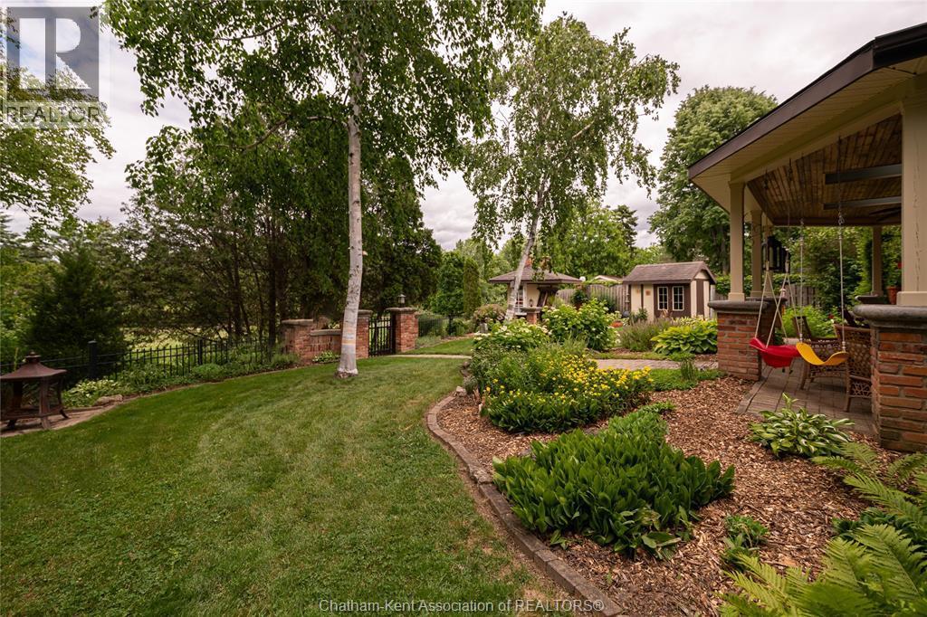 11 Algonquian Drive, Chatham, ON