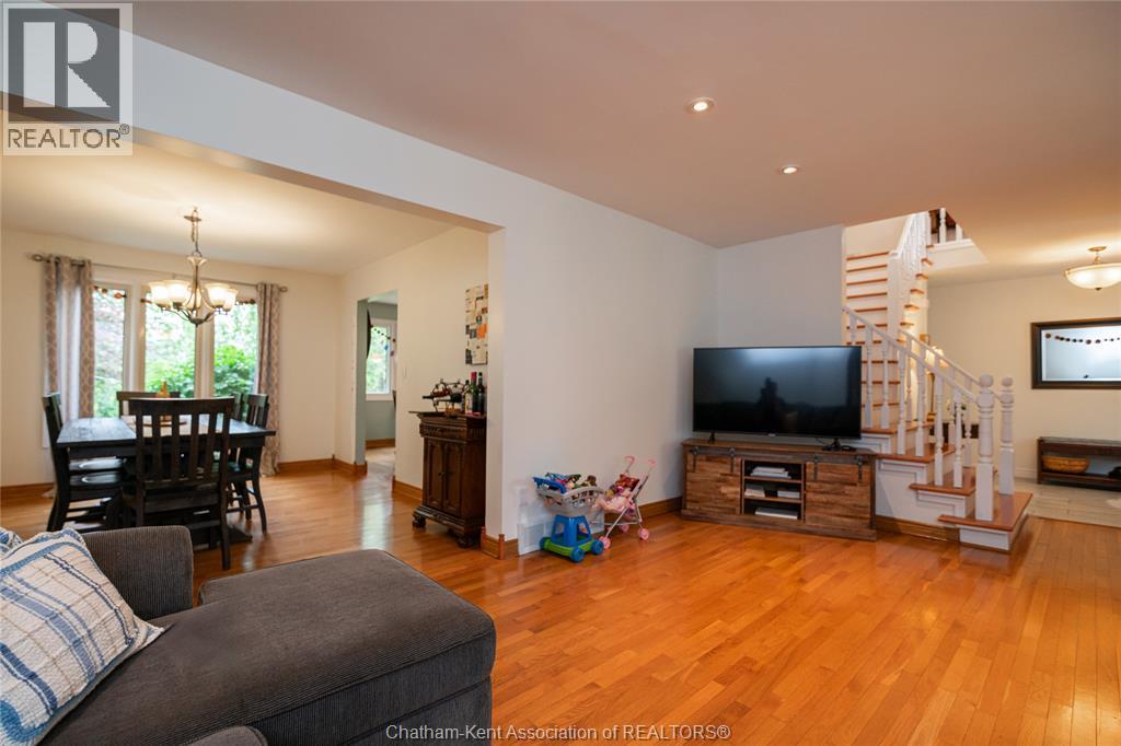 11 Algonquian Drive, Chatham, ON