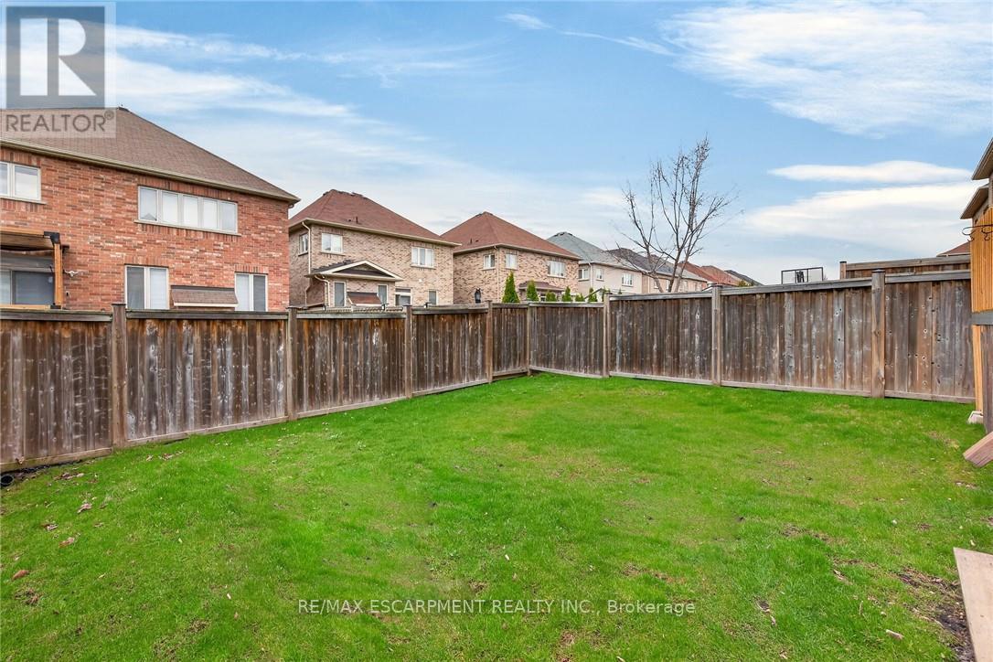 44 Matteo Trail, Hamilton, ON