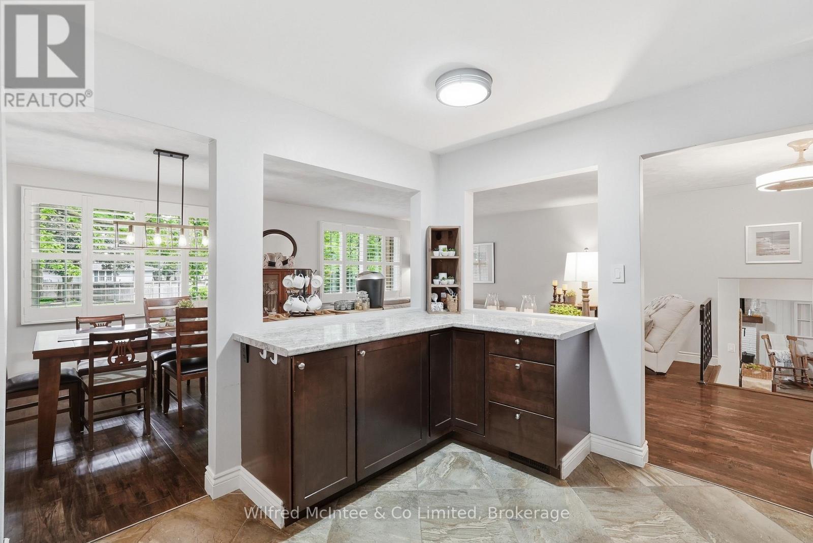 28 Nuthatch Place, Cambridge, ON