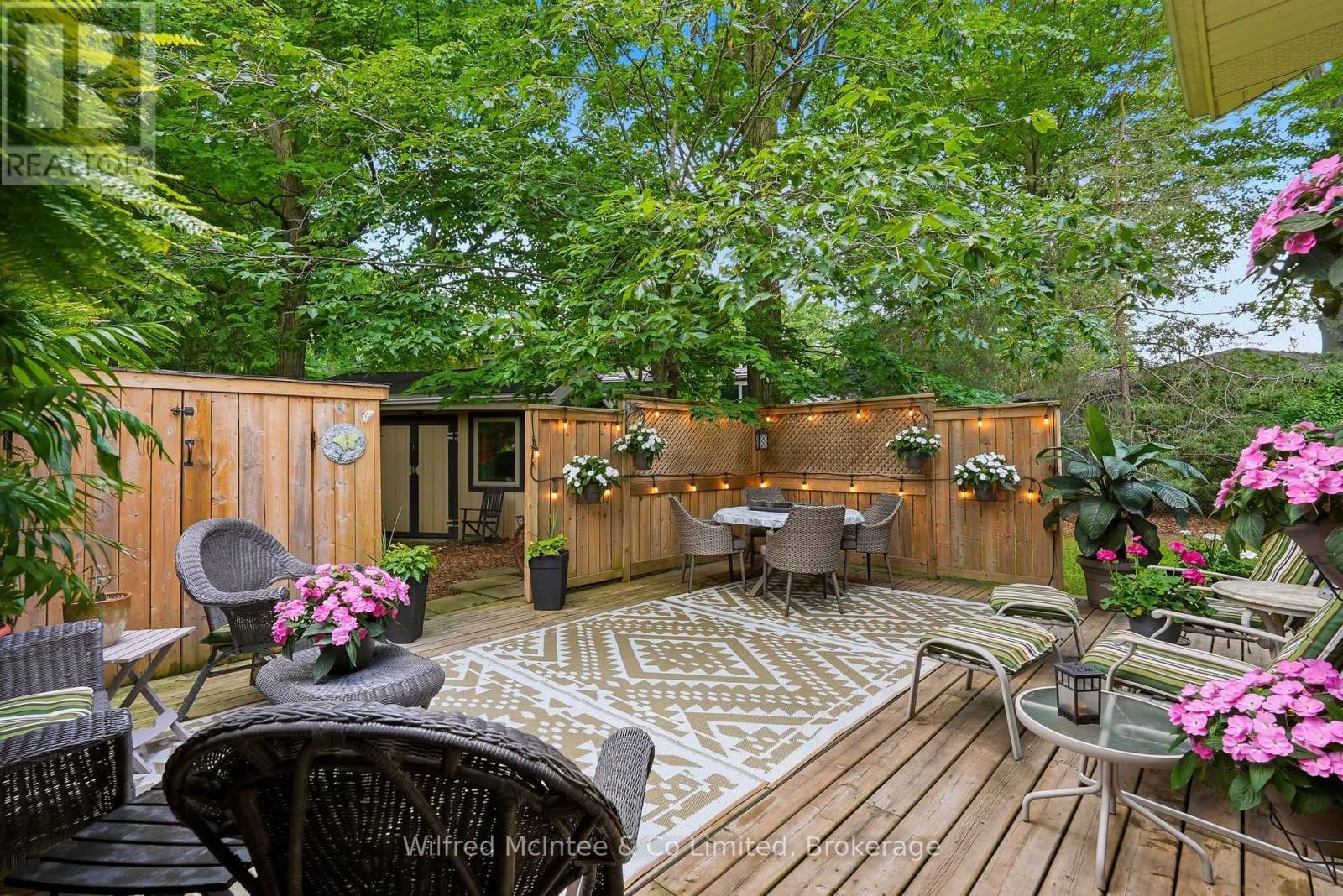 28 Nuthatch Place, Cambridge, ON