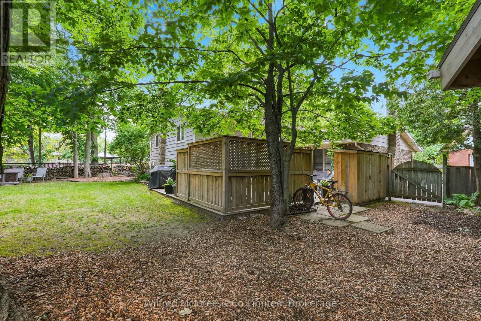 28 Nuthatch Place, Cambridge, ON