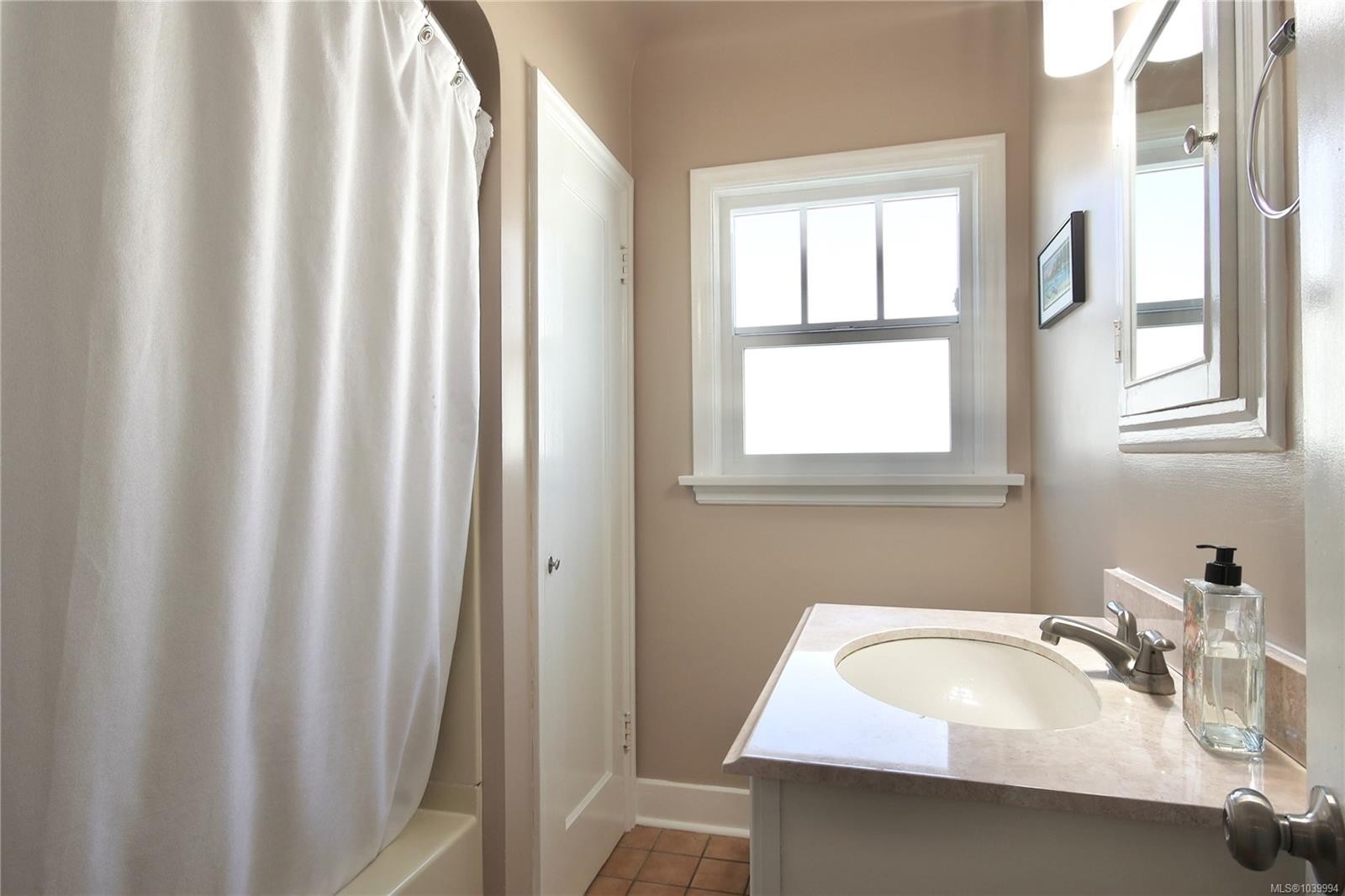 2331 Pacific Ave, Oak Bay, BC