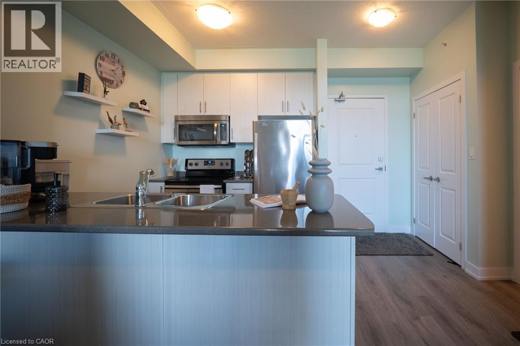 35 Southshore Crescent Unit# 301, Hamilton, ON