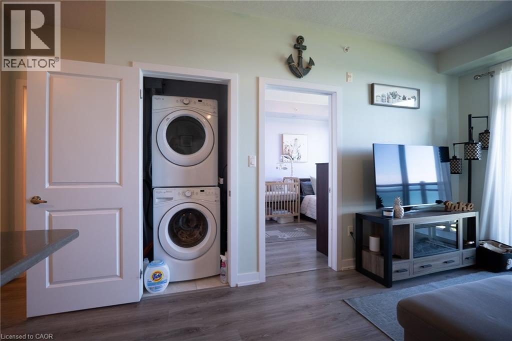 35 Southshore Crescent Unit# 301, Hamilton, ON