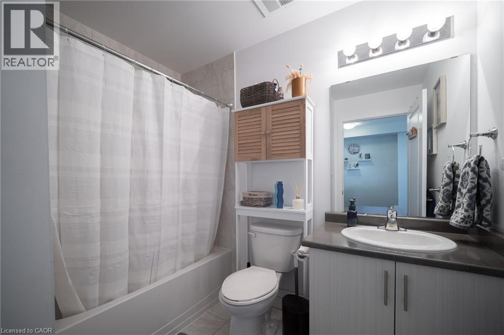 35 Southshore Crescent Unit# 301, Hamilton, ON