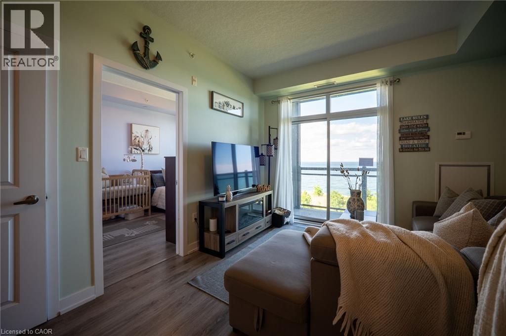 35 Southshore Crescent Unit# 301, Hamilton, ON