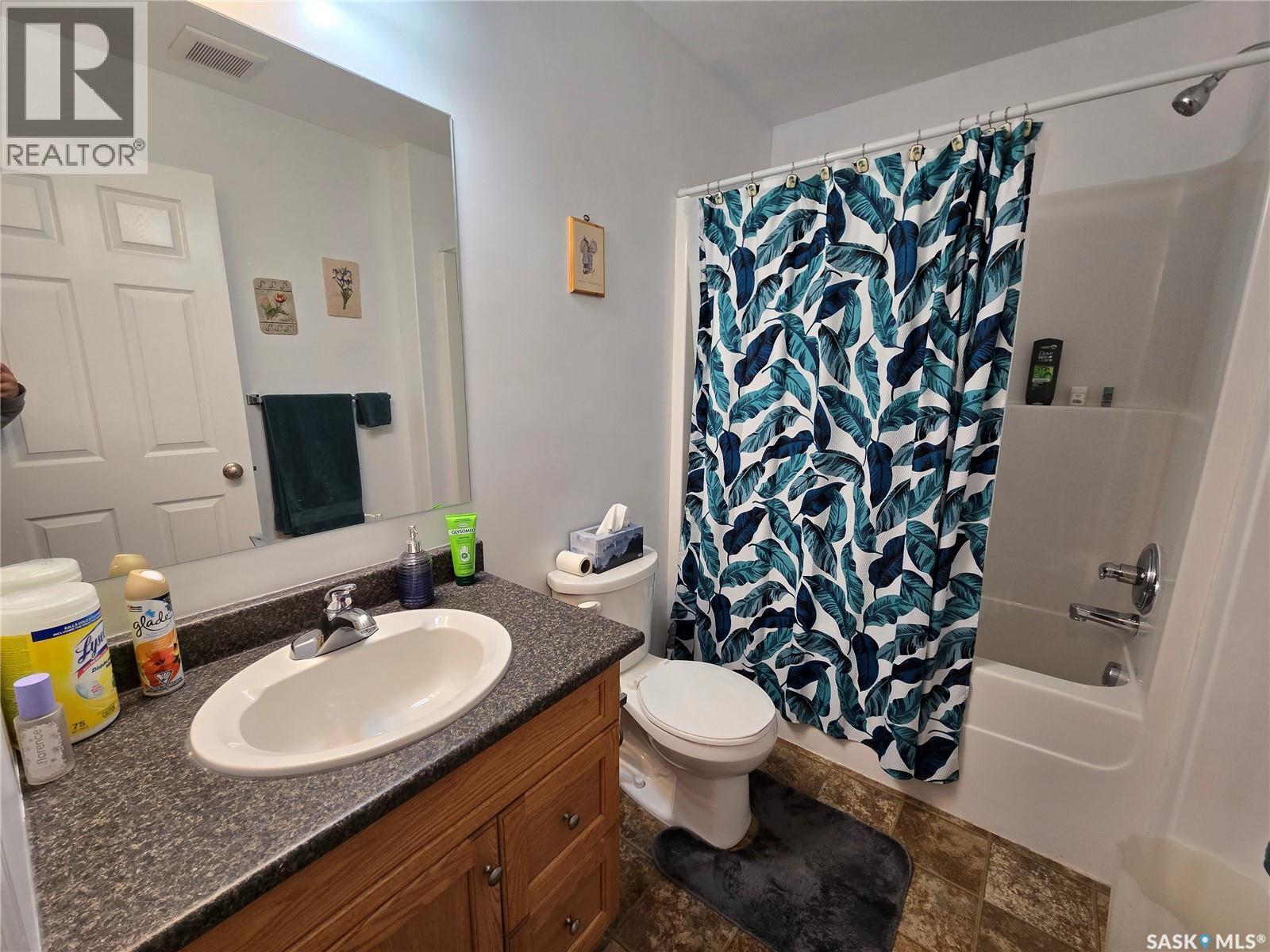 22 1275 South Railway Street E, Swift Current, SK