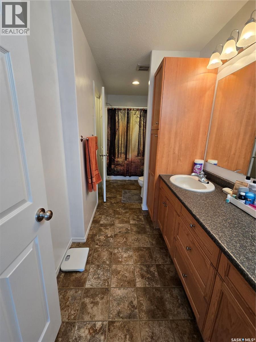 22 1275 South Railway Street E, Swift Current, SK