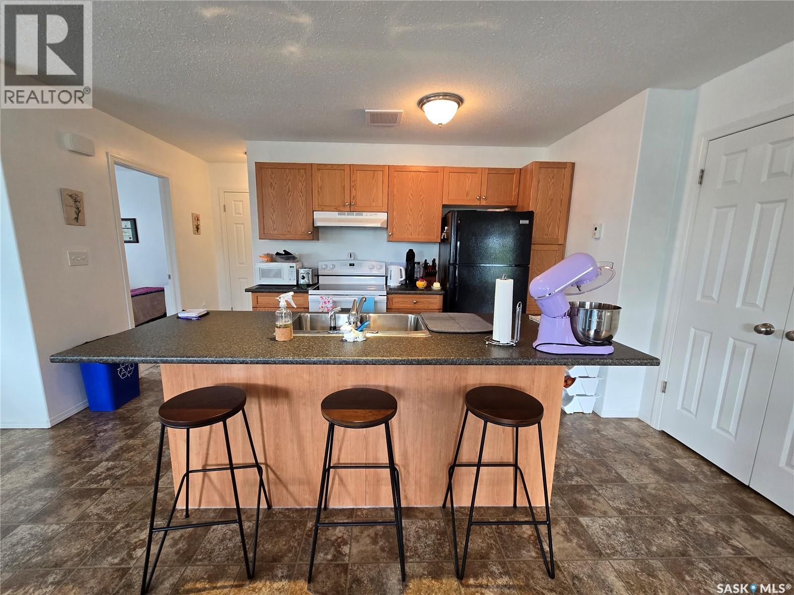 22 1275 South Railway Street E, Swift Current, SK