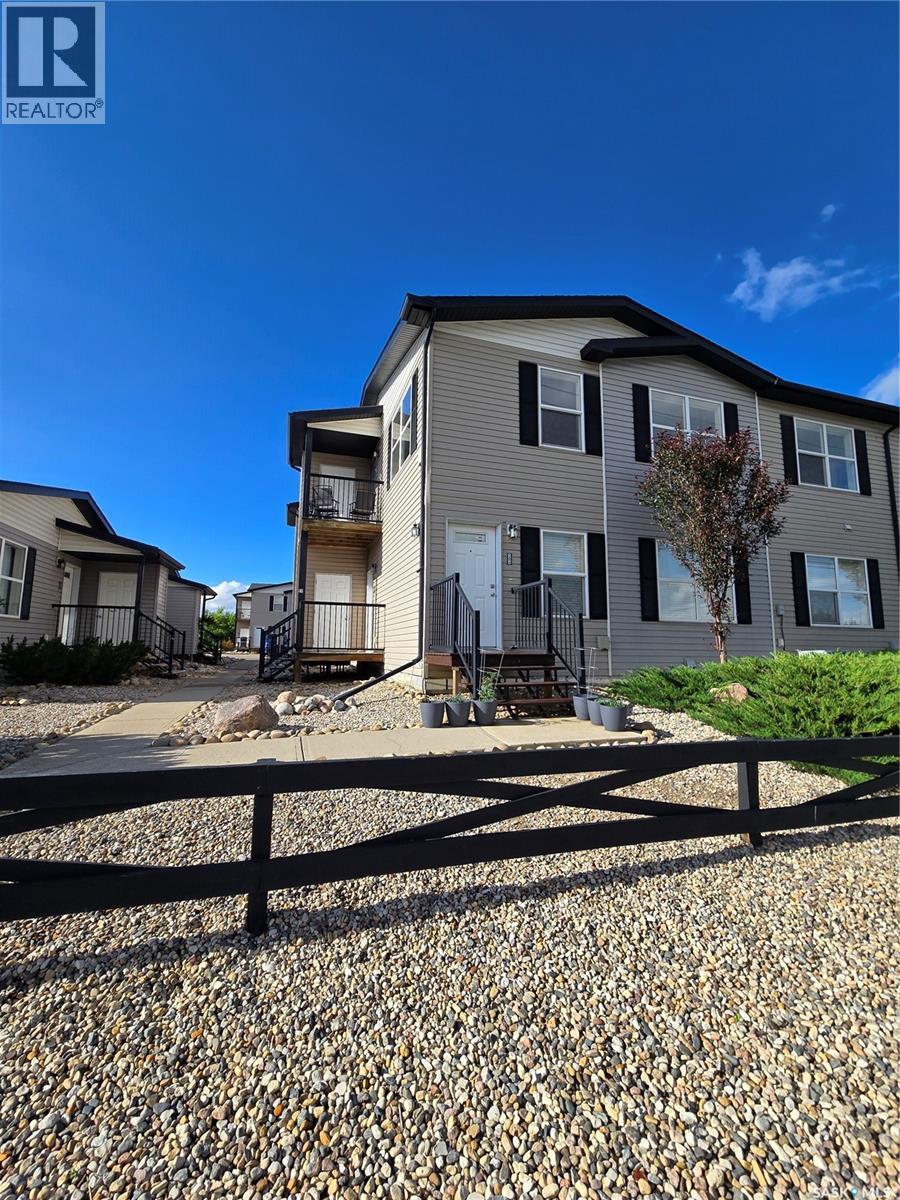 22 1275 South Railway Street E, Swift Current, SK