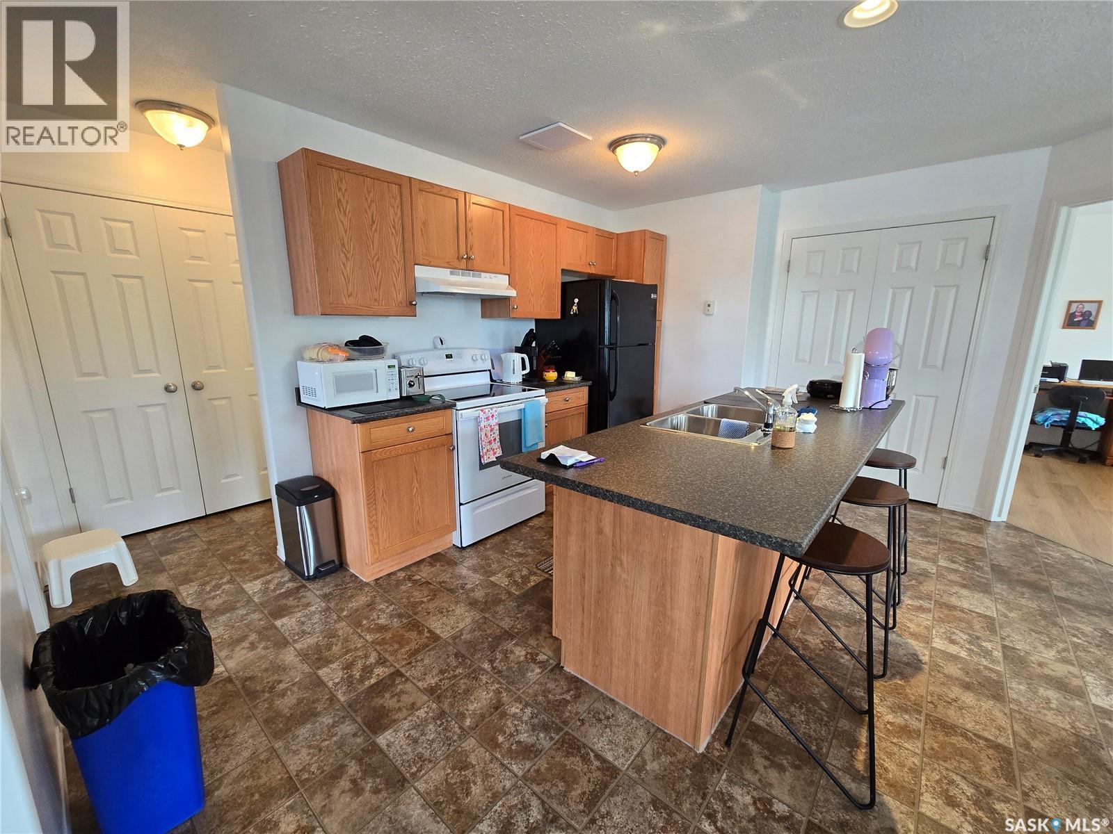22 1275 South Railway Street E, Swift Current, SK