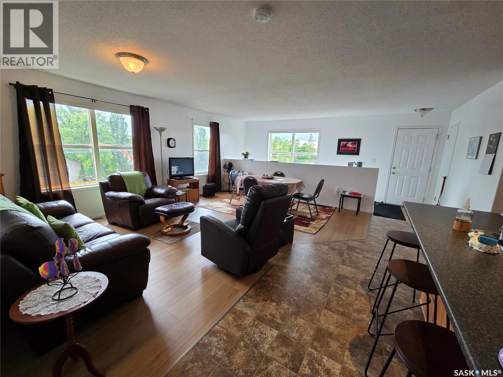 22 1275 South Railway Street E, Swift Current, SK
