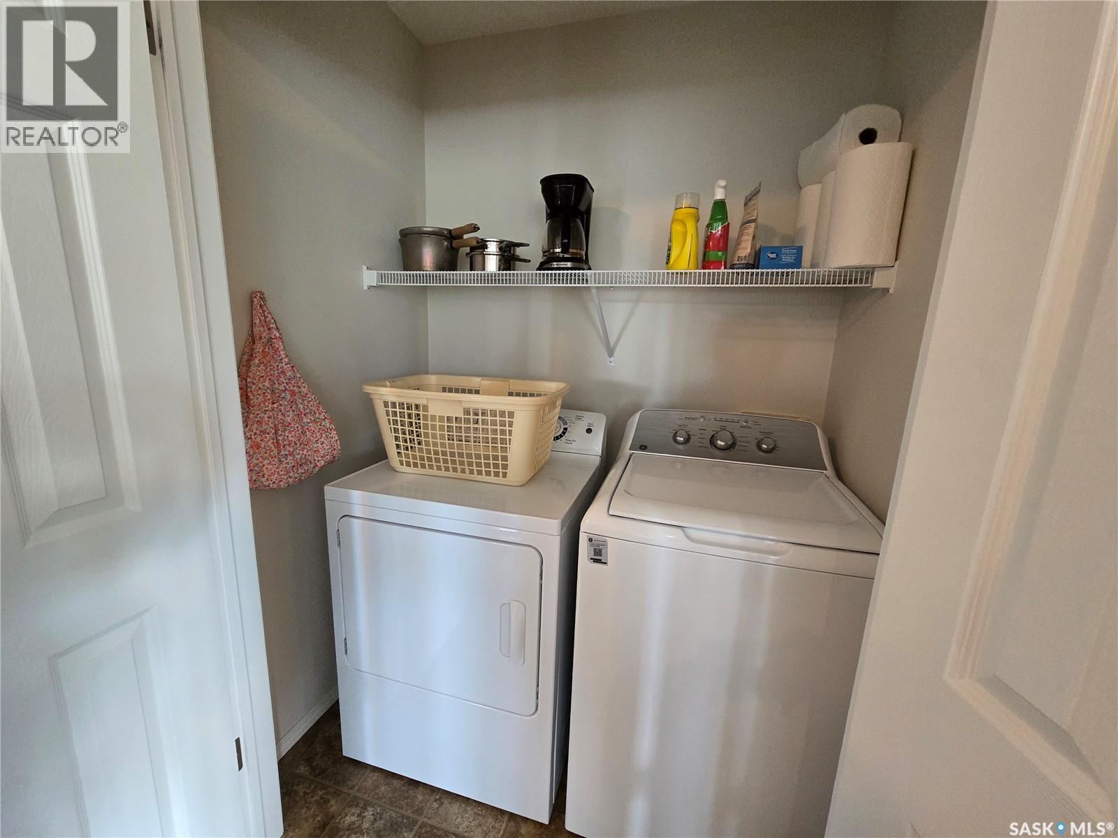 22 1275 South Railway Street E, Swift Current, SK