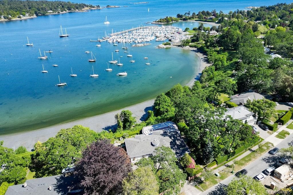 3565 Beach Dr, Oak Bay, BC