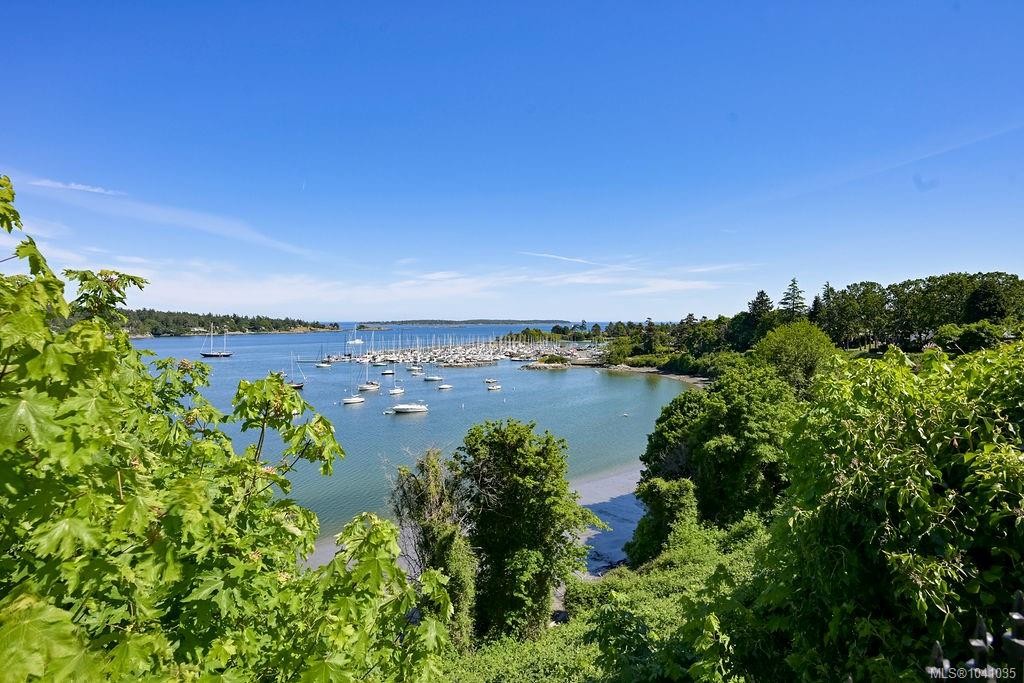 3565 Beach Dr, Oak Bay, BC