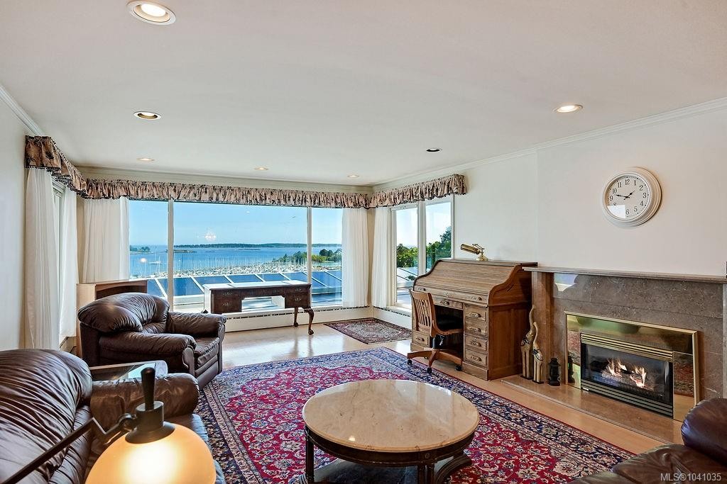3565 Beach Dr, Oak Bay, BC