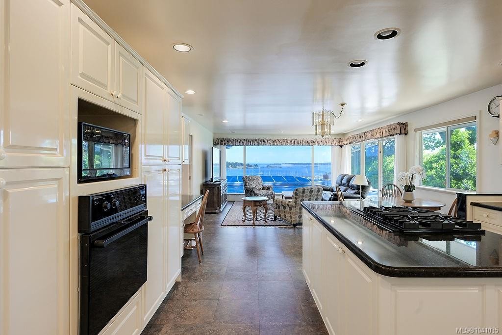 3565 Beach Dr, Oak Bay, BC