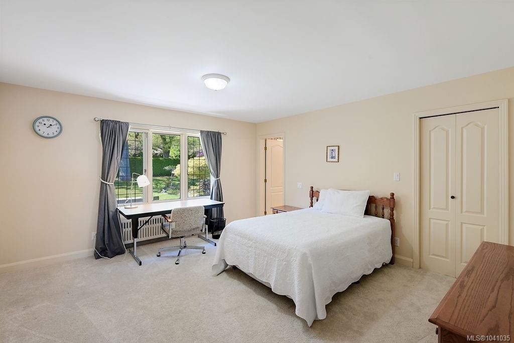 3565 Beach Dr, Oak Bay, BC