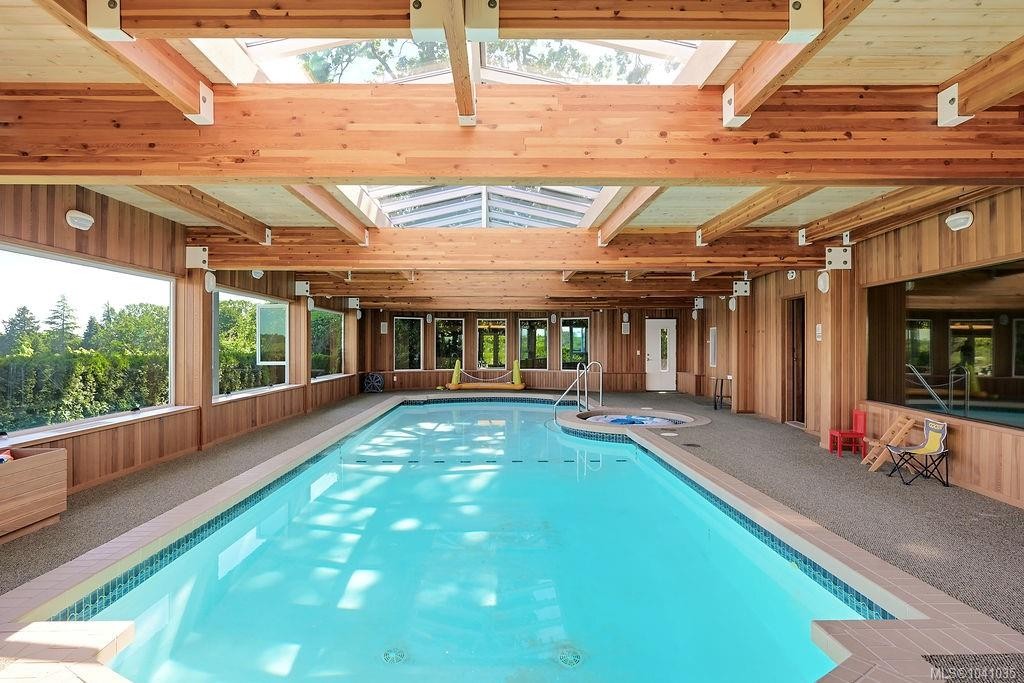3565 Beach Dr, Oak Bay, BC