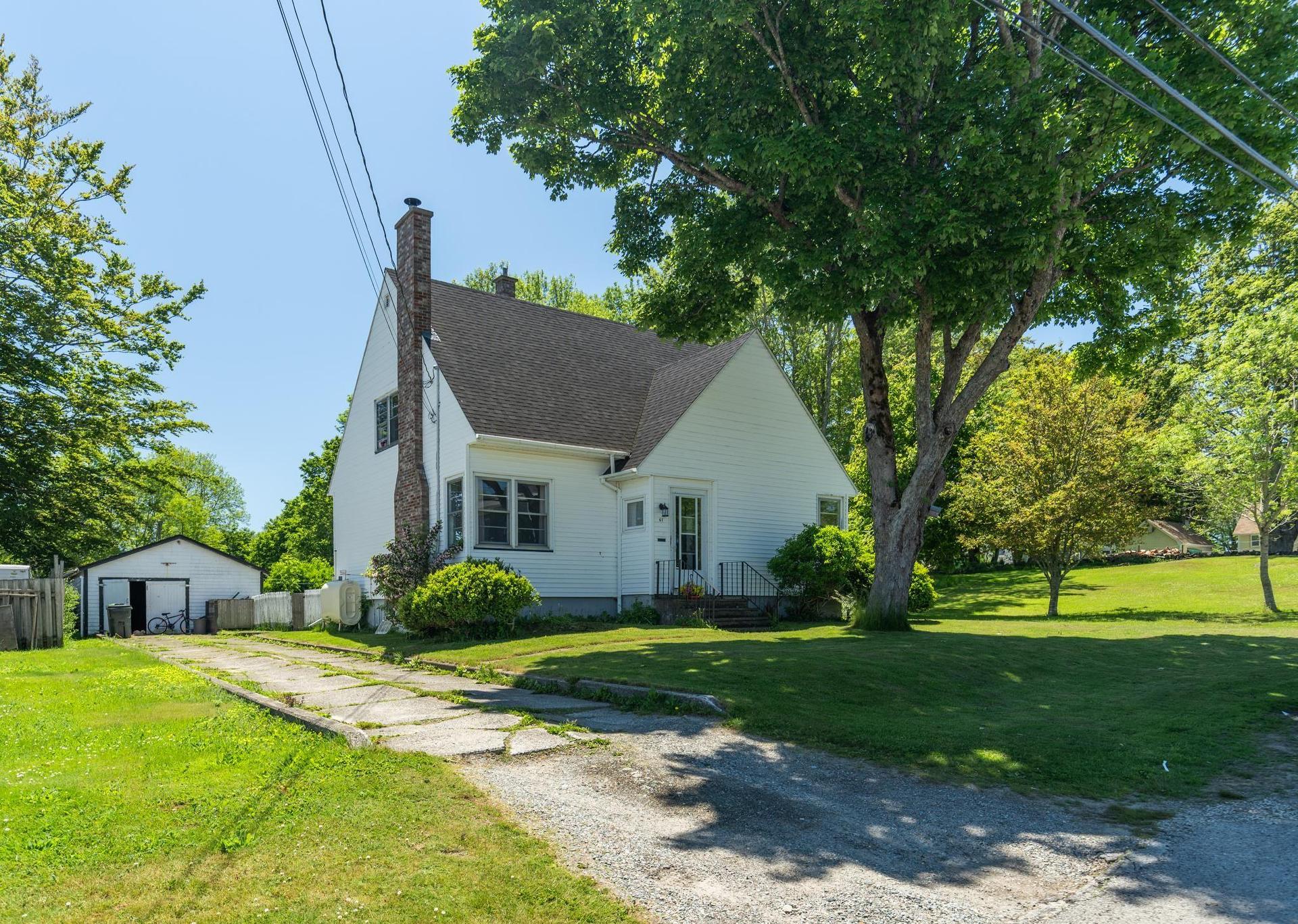 61 Forest Street, Yarmouth, NS