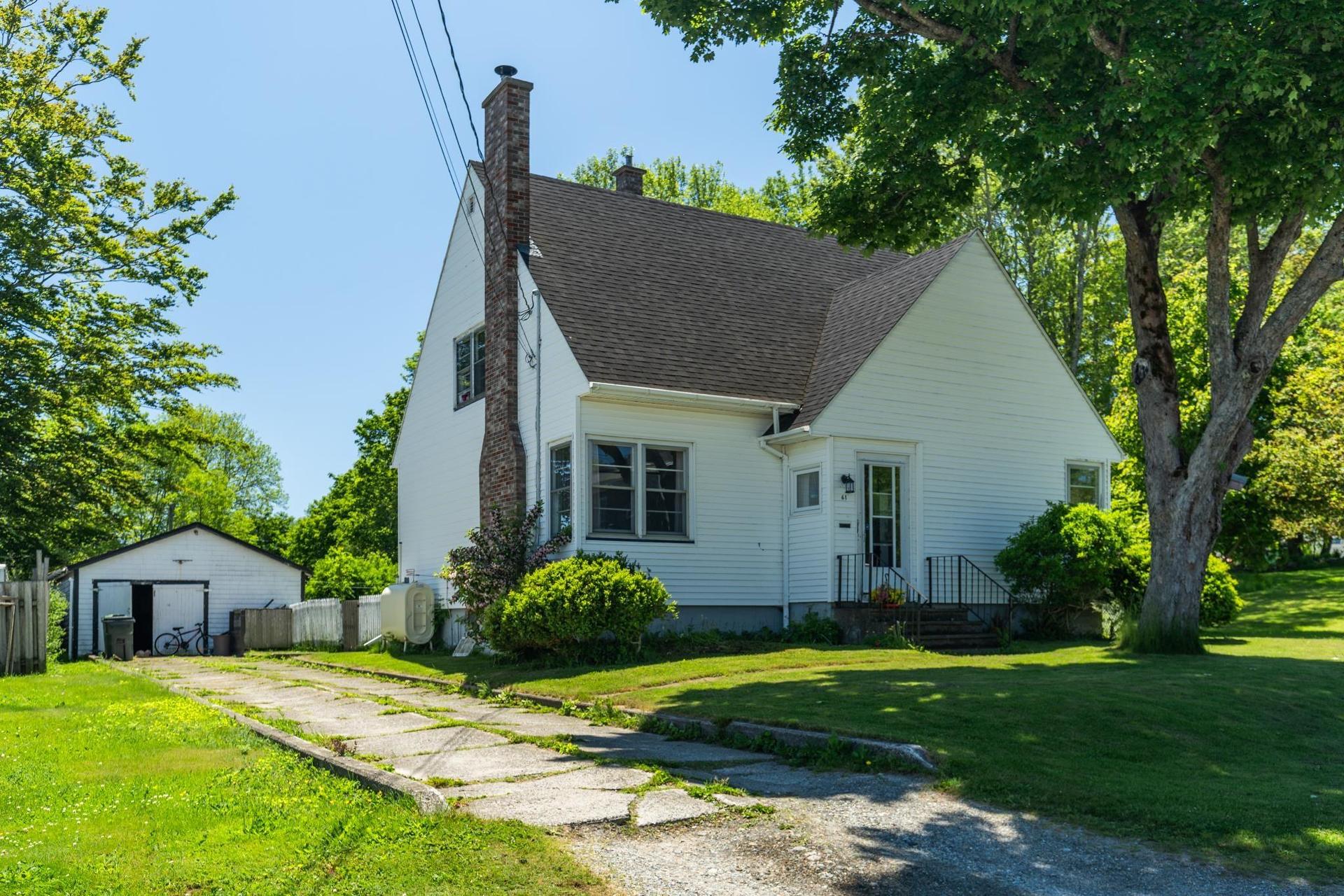 61 Forest Street, Yarmouth, NS