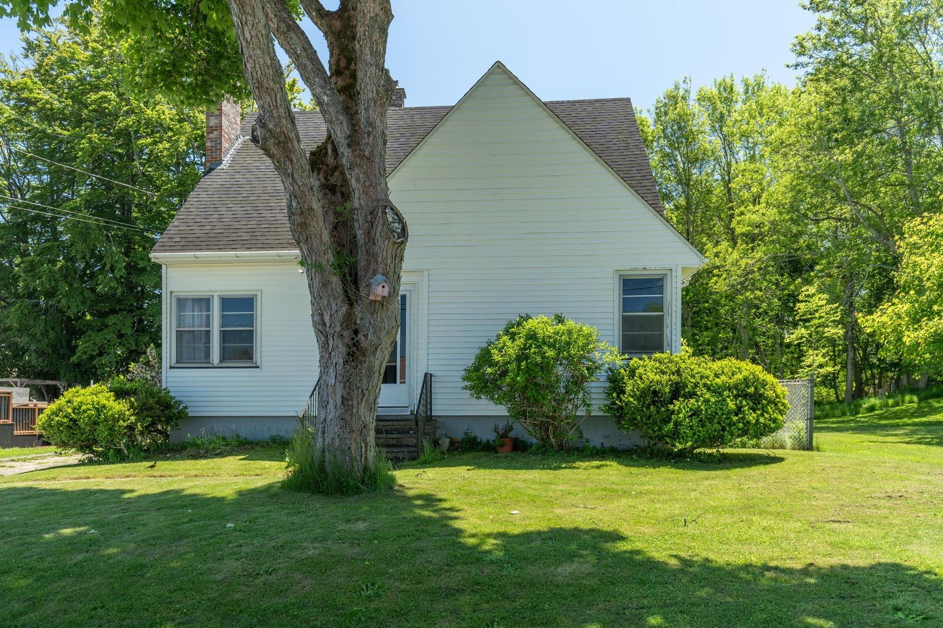 61 Forest Street, Yarmouth, NS
