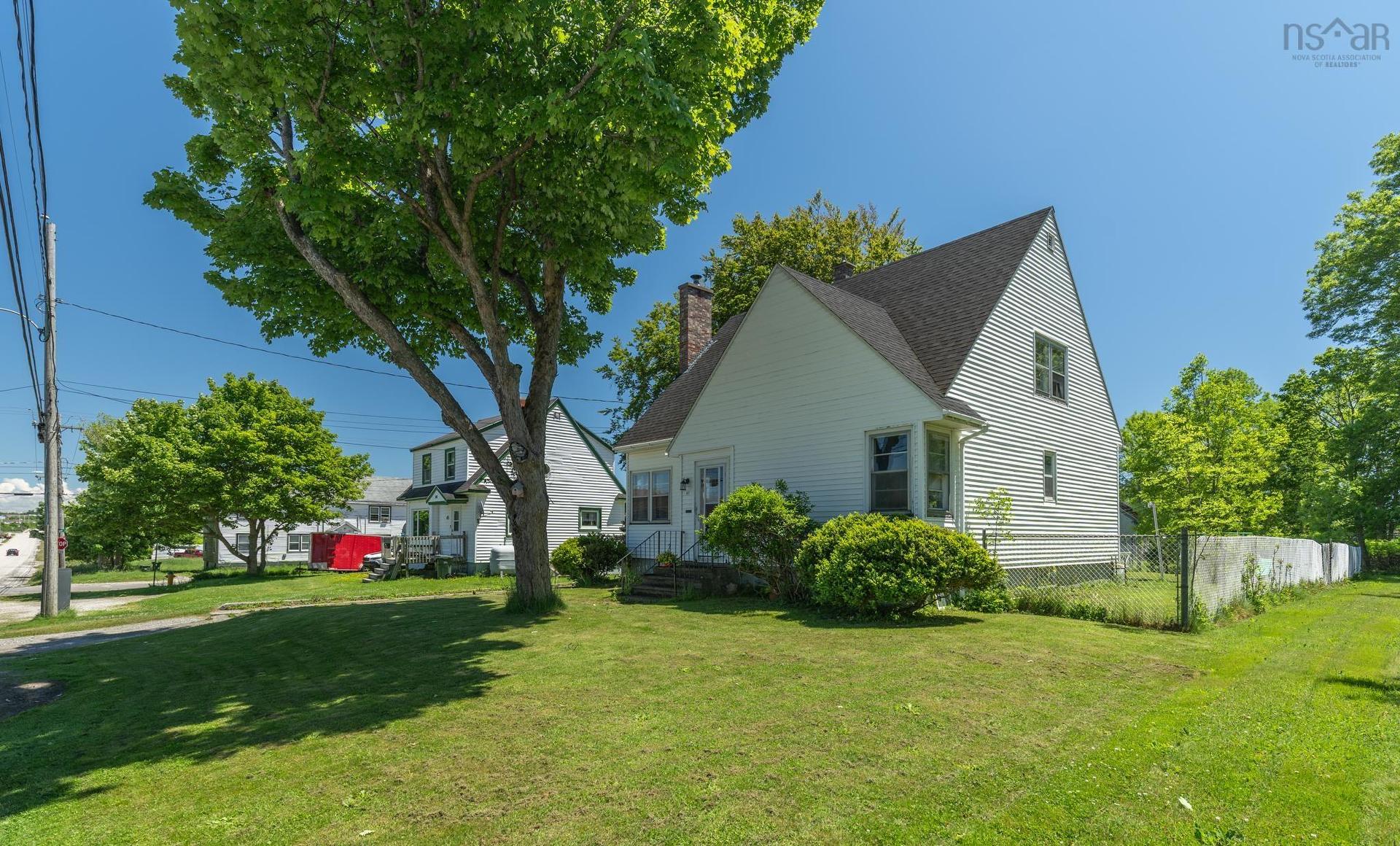 61 Forest Street, Yarmouth, NS