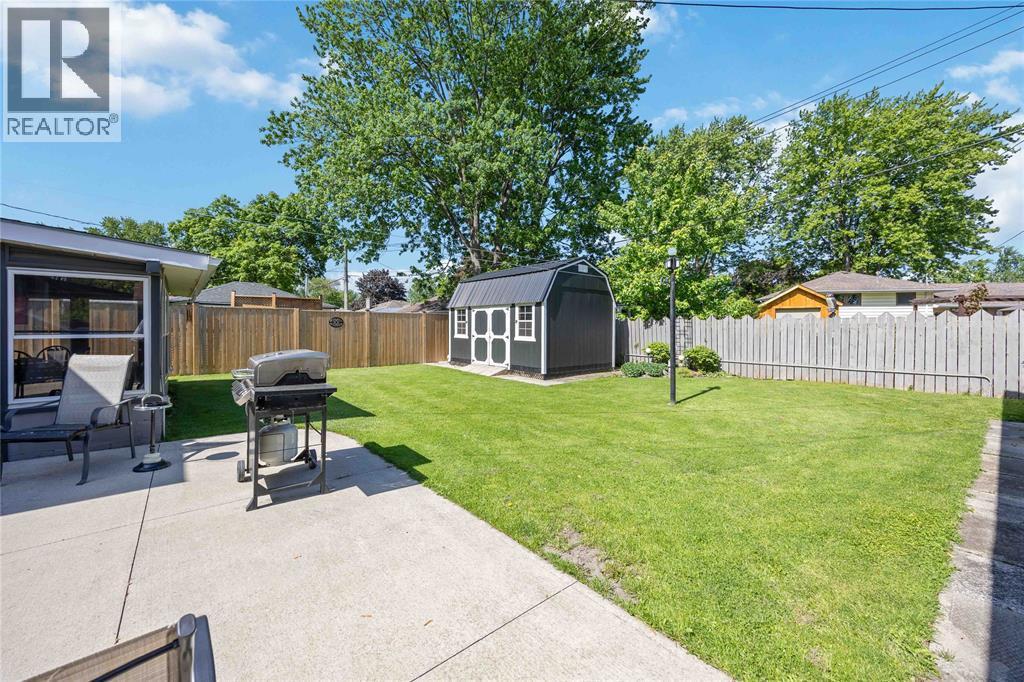 1021 Devine Street, Sarnia, ON